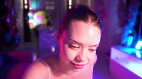 VixenMia online show from 03.17.26