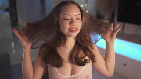 Snapshot of mia_vixen_ chatting on 04.28.26 VixenMia online show from 04.28.26