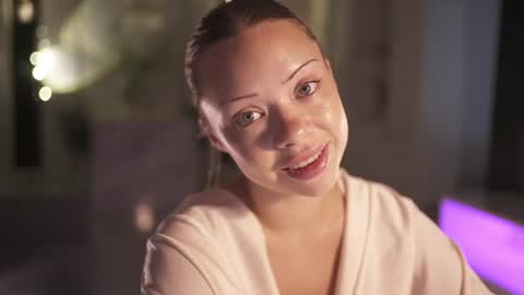 Snapshot of mia_vixen_ chatting on 07.31.26 VixenMia online show from 07.31.26