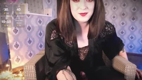 mia_wallase online show from 09.25.25