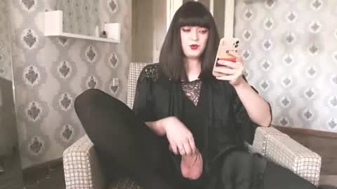mia_wallase online show from 06.13.26