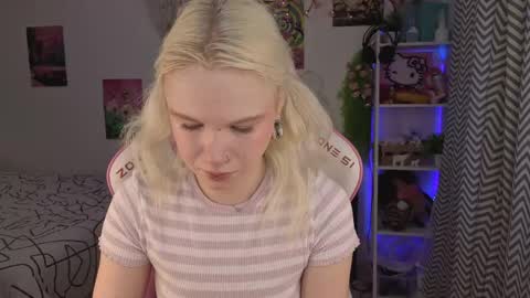 Mia online show from 06.03.26