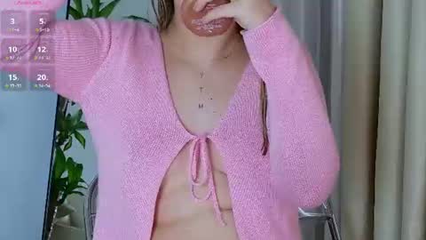 Mia White  online show from 06.23.26