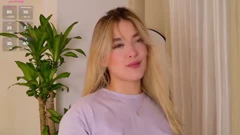 Mia White  online show from 06.30.26