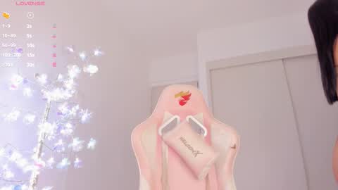 Snapshot of mia_yourmommy chatting on 01.16.26 online show from 01.16.26