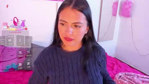 Snapshot of miaa_013 chatting on 12.15.25 baby miaa online show from 12.15.25