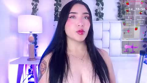 Mia online show from 09.12.25