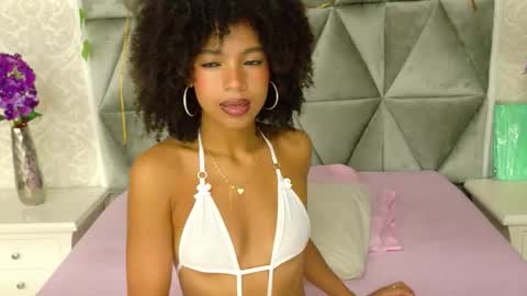 Snapshot of miaa_grace_ chatting on 02.02.26 MIIA online show from 02.02.26