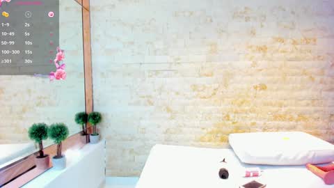 Snapshot of miaa_roldan chatting on 01.25.25 Miaa online show from 01.25.25