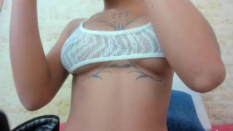 Snapshot of miaa_roldan chatting on 01.10.26 Miaa online show from 01.10.26