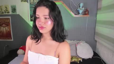 Snapshot of miaa_rose__ chatting on 10.07.25 Miaa online show from 10.07.25