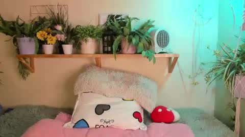 Snapshot of miaa_rose__ chatting on 06.19.26 Miaa online show from 06.19.26