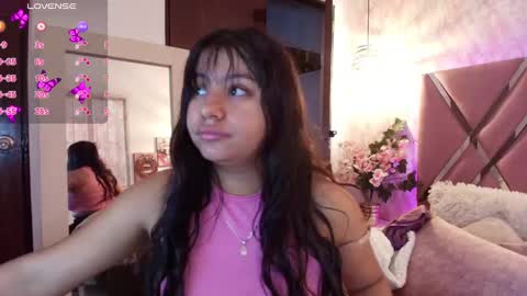 Snapshot of miaa_smiith1 chatting on 02.28.25 miaa_smiith1 online show from 02.28.25