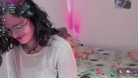 Snapshot of miaa_sotto chatting on 10.15.25 Maria Fernanda online show from 10.15.25