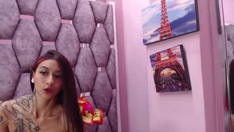 Snapshot of miaa_thopmson chatting on 12.12.24 Miaa online show from 12.12.24