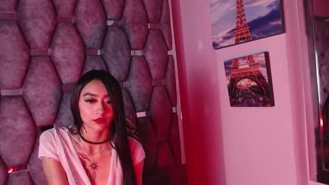 Snapshot of miaa_thopmson chatting on 12.23.24 Miaa online show from 12.23.24