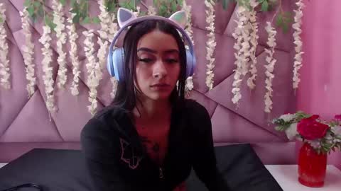 Snapshot of miaa_thopmson chatting on 02.19.25 Miaa online show from 02.19.25