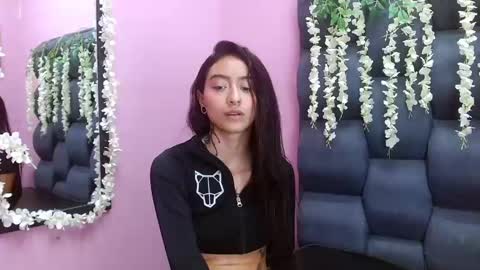 Snapshot of miaa_thopmson chatting on 03.04.25 Miaa online show from 03.04.25