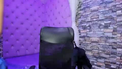Snapshot of miaa_thopmson chatting on 10.21.25 Miaa online show from 10.21.25