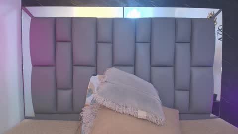 Mia online show from 02.02.26