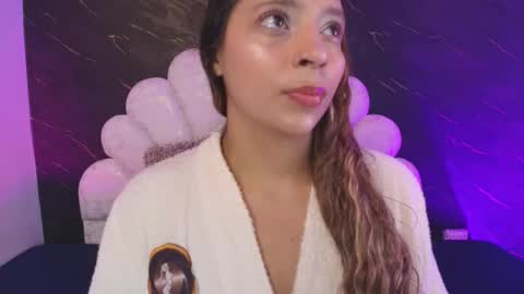 Mia online show from 05.06.26