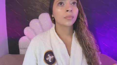 Mia online show from 05.15.26