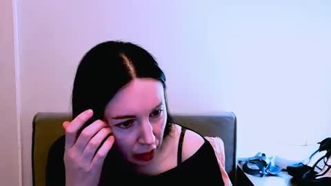 Mia online show from 03.07.26