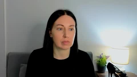 Mia online show from 03.20.26