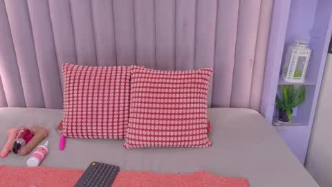 miaanderson__ online show from 05.13.26