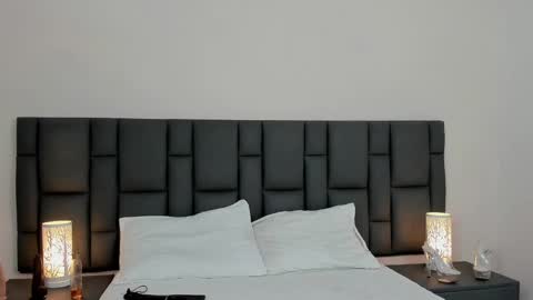 mia red hair molly short hair online show from 01.08.25