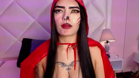 Snapshot of miaasmiith_ chatting on 10.31.25 Alexandra online show from 10.31.25