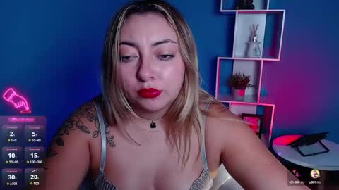 Snapshot of miaawild chatting on 12.04.24 Andrea online show from 12.04.24