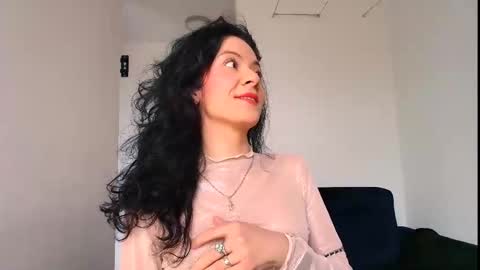 Snapshot of miabeautyxxx chatting on 03.20.26 miabeautyxxx online show from 03.20.26