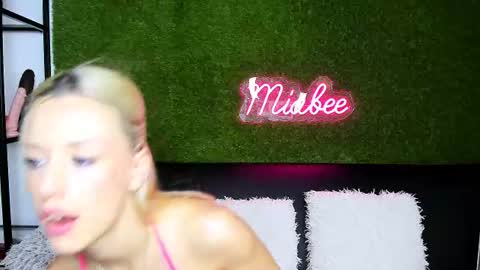 MiaBeeX online show from 07.23.26