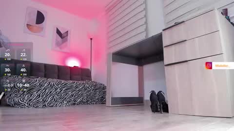 Mia Belier  online show from 11.13.25