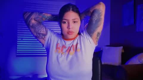 Snapshot of miacanela_xo chatting on 12.08.24 Mia online show from 12.08.24