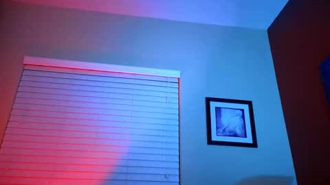 Snapshot of miacanela_xo chatting on 12.29.24 Mia online show from 12.29.24