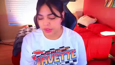 Snapshot of miacanela_xo chatting on 01.09.25 Mia online show from 01.09.25