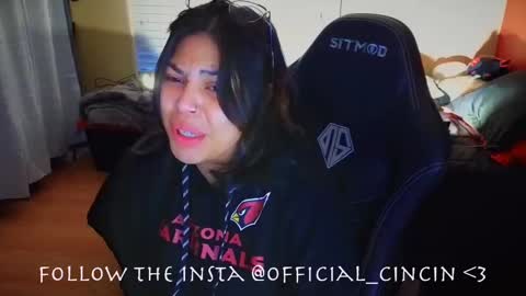 Snapshot of miacanela_xo chatting on 02.17.25 Mia online show from 02.17.25