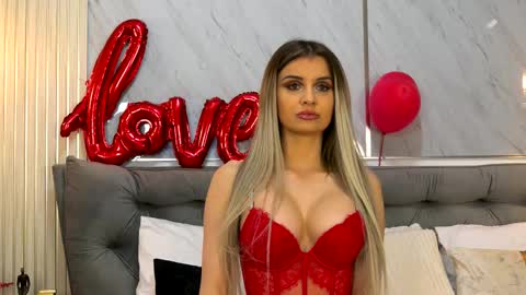 Mia online show from 02.24.26