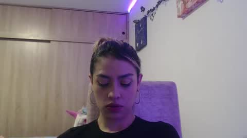 Snapshot of miacollings1 chatting on 10.26.25 Miia online show from 10.26.25