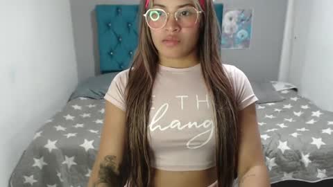 miacumgirl online show from 04.29.26