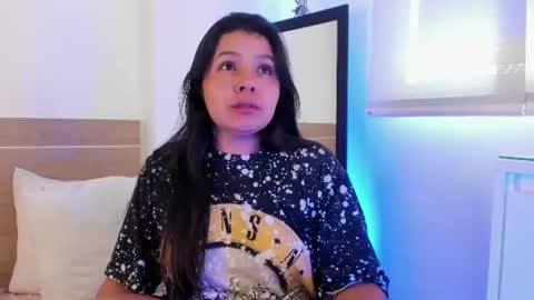 IG Yojanagomez  online show from 07.28.26