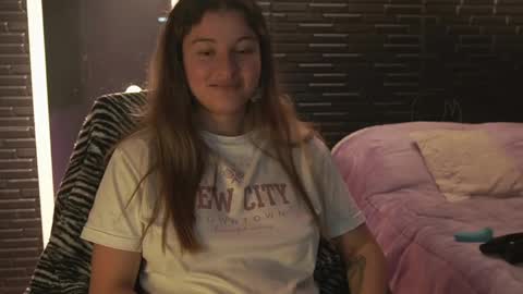 Snapshot of miadimota chatting on 02.15.25 Mia online show from 02.15.25