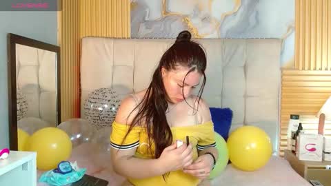Snapshot of miadoll303av chatting on 10.16.25 miadoll303av online show from 10.16.25