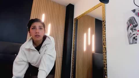 Snapshot of miafix chatting on 02.05.26 Mia Carter Schedule 800 - 1430 gtm-5 online show from 02.05.26