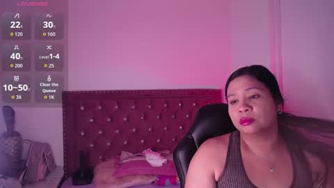 Snapshot of miafuegolatino chatting on 05.26.26 mia online show from 05.26.26