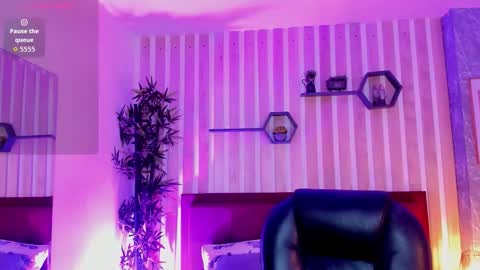 Mia Connor online show from 12.22.25