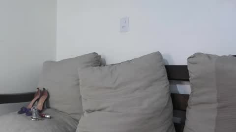 Ms Mia  Owner Of  Your Mind online show from 10.01.25