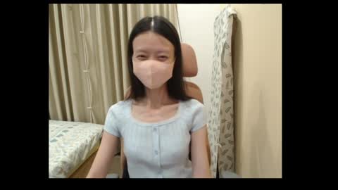 Snapshot of miahchan68 chatting on 05.11.26 miahchan68 online show from 05.11.26